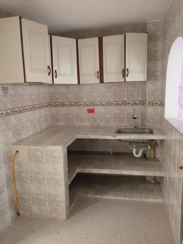 Casa De 3 Aptos Ideal Para Inversion O Vivienda