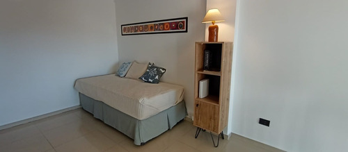 Imagen 3 de 8 de Moderno Departamento C/cochera Y Balcon / Parrilla (taba 2)