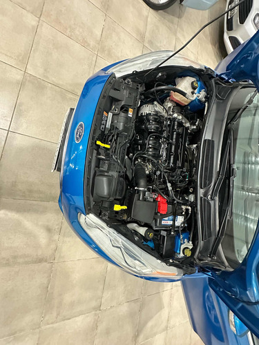 Ford Fiesta Kinetic Design 1.6 Titanium Powershift 120cv