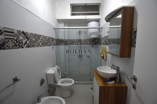 Apartamento Venta Cordon 2 Dormitorios Patio A Metros De Avenida 18 De Julio Gastos Bajos