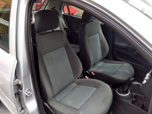 Imagen 10 de 15 de Volkswagen Gol