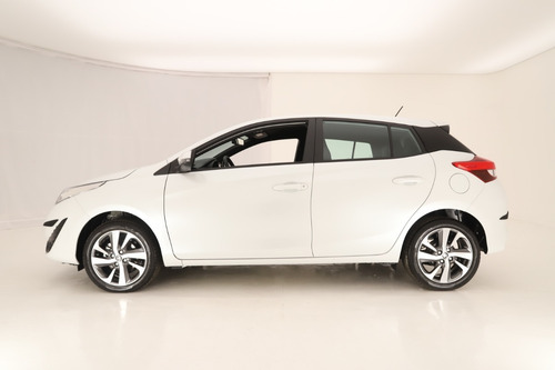 Imagen 5 de 15 de Toyota Yaris 1.5 Xls Pack Cvt 5p 2021 0km