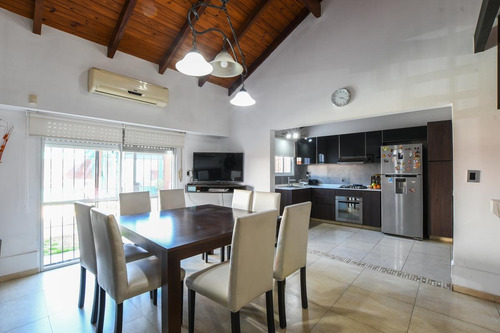 Imagen 4 de 28 de Casa En Venta Fisherton 3 Dormitorios Con Pileta