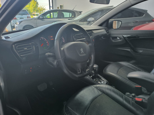 Peugeot 301 1.6 Allure Plus Tip