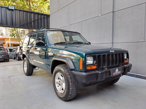 Jeep Cherokee 2.5 Sport