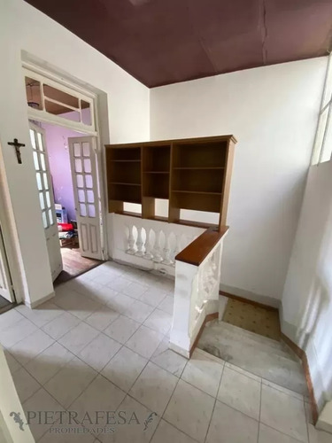 Casa En Venta 4 Dormitorios, 1 Baño Y Azotea- General Pagola -villa Muñoz