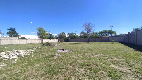 Imagen 3 de 6 de Terreno En Zona Residencial De 1400m2