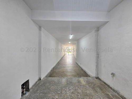 Héctor Malavé Alquila Local Al Este De Barquisimeto.