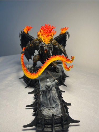 Estatuilla Pelea De Gandalf Vs Balrog En Minas De Moria Lotr