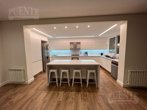 Imagen 17 de 20 de Casa - Banfield Oeste