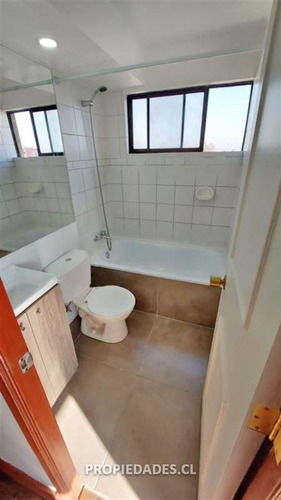 Departamento En Arriendo De 2 Dorm. En La Cisterna