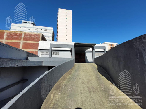 Cochera En Muy Buena Ubicación -san Bernardo!!