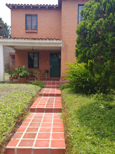 Casa En Venta En Llano Alto,  Carrizal Miranda, Urbanización Monterrey