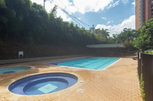 Apartamento En Arriendo En El Tesoro. Cod A20252