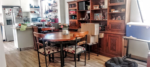 Casa En Venta De 3 Dorm. En Las Condes, Increíble Ubicación