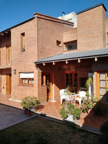 En Venta! Excelente Casa En Santa Catalina Holmberg - Impecable