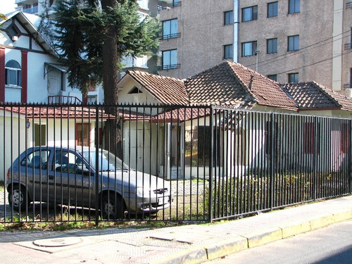 Casa Esquina. Un Piso. Apta Oficinas, Cafe De Barrio, Otros