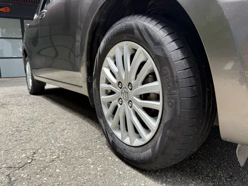 Suzuki Swift 1.2 Dzire At