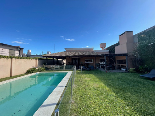 Casa 3 Ambientes En Venta - Pueblo Nuevo - Luján