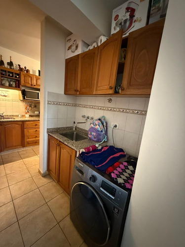 Vendo Casa De 3 Dorm. En Barrio Arguello A 2 Cuadras De Rect