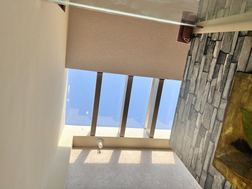 Casa Recien Remodelada, Cuenta Con Todos Los Servicios Basicos Y Cuenta Con Privacidad Al Tener Control De Acceso De Visitantes