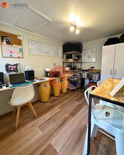 Casa En Venta Sector Las Rosas, Viña Del Mar, 4d 3b 2e