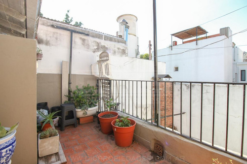 Casa En 2 Plantas 4 Dormitorios Ubicada En Olivos