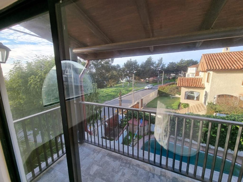 Broker Bosques 3d- Escrit- Piscina- 3 B- Llegar Y Habitar