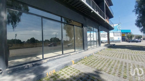 Renta Local Comercial 0 Ambiente Las Águilas