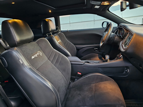 Dodge Challenger 6.2 Srt Hellc At
