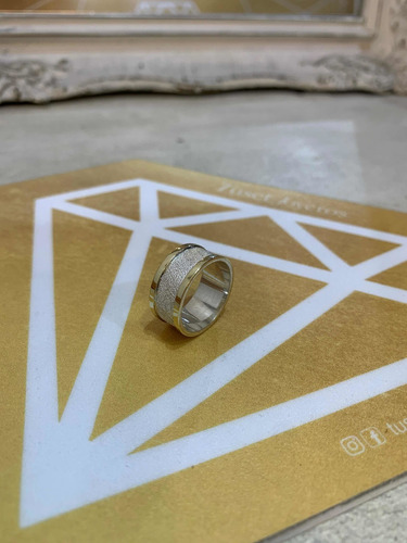 Imagen 2 de 4 de Anillo Mujer, Esclavo En Plata Y Bordes En Oro 10 Klt. Tuset
