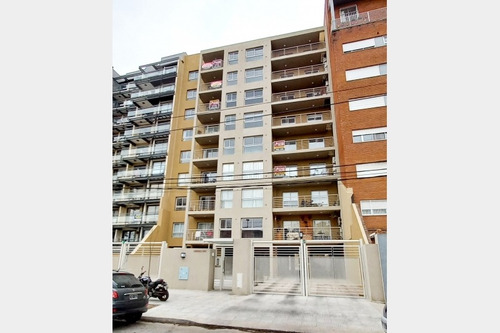 Imagen 1 de 11 de Departamento En Venta En Moron