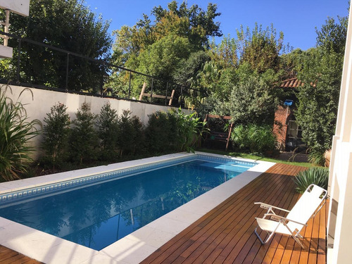 Imagen 2 de 11 de Casa Hecha A Nueva En Excelente Zona, Martínez Vias A Libertador