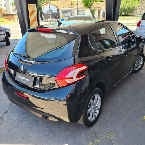 Peugeot 208 Allure Touchscreen 2015 1.5 | Nav 1.6 Feline