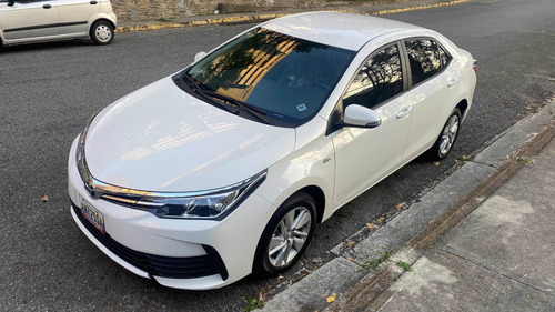 Imagen 1 de 13 de Toyota Corolla Xei