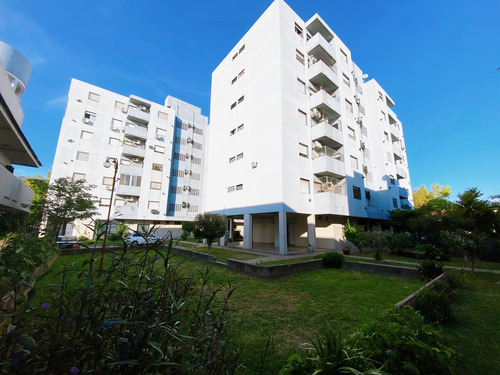 Departamento En Venta De Cuatro Ambientes En Beccar