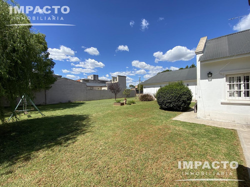 En Venta Casa - Cañuelas