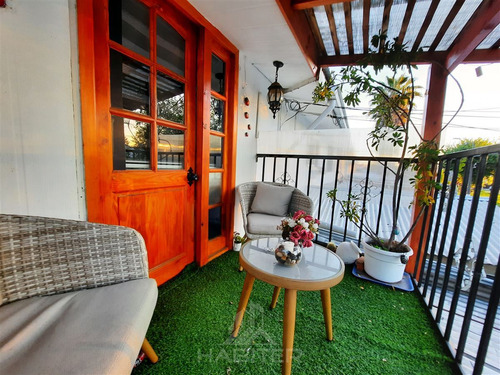 Amplia Casa Esquina En Venta De 3 Dorm. 2 Baños En Curicó