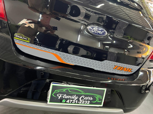 Imagem 10 de 11 de Ford Ka 2018 1.5 Trail Flex 5p