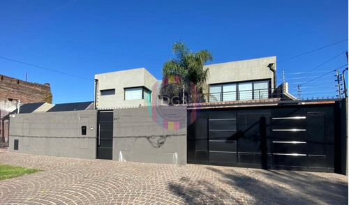 Casa En Venta 6 Ambientes En Temperley