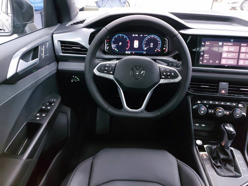 Imagen 17 de 22 de Volkswagen Taos Highline 250tsi
