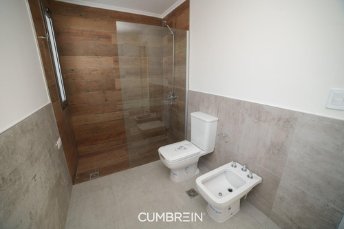 Casa De 4 Dormitorios A Estrenar - La Castilla Club De Campo