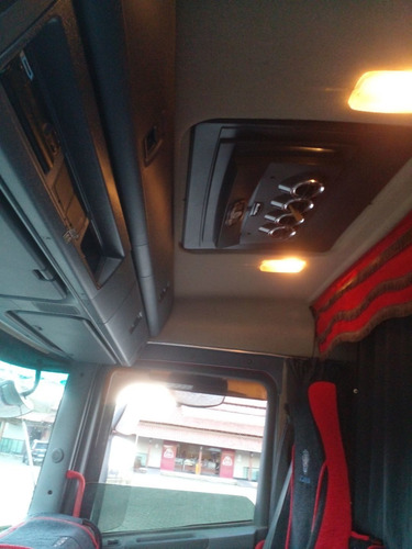 Imagem 4 de 11 de Scania P 310