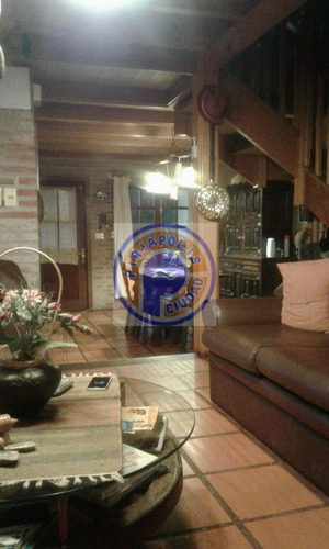 Ref.: 369-106 Oportunidad - Dos Casas Prontas Para Entrar En Playa Grande!