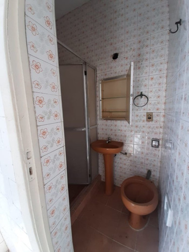 Apartamento À Venda Na Rua Aureliano Portugal, Rio Comprido, Rio De Janeiro - Rj - Liv-11819