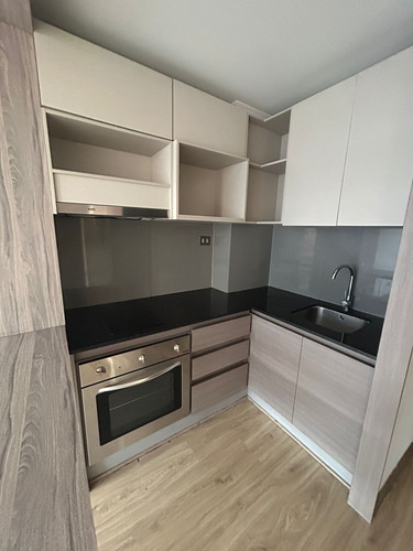 Arriendo Depto. De 1d1b En Fernandez Albano Metro El Parron