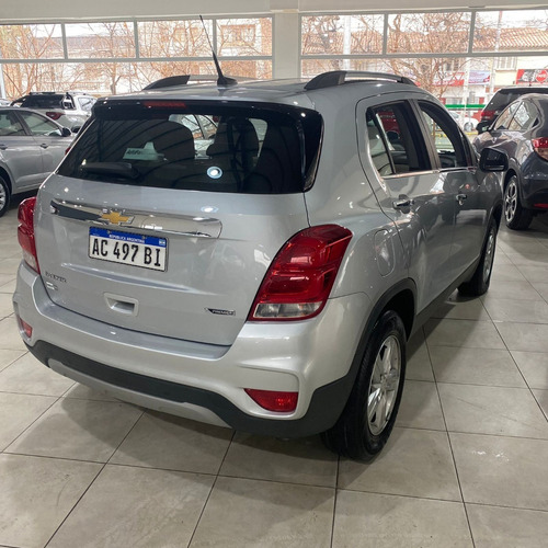 Imagen 3 de 7 de Chevrolet Tracker Premier 2018
