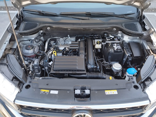 Volkswagen Taos 5p Comfortline Plus L4/1.4/T Aut