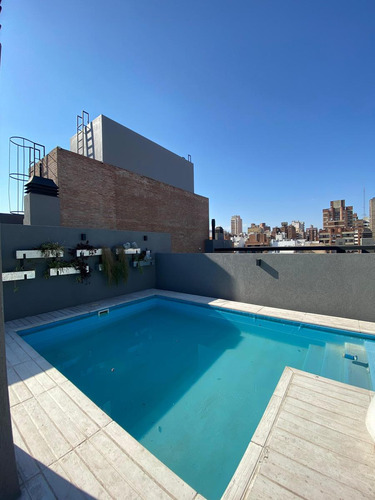 Alquiler| Departamento 1 Dorm. Con Balcón Y Pileta En Nueva Córdoba