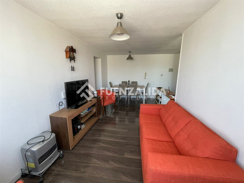 Departamento En Venta De 3 Dorm. En Cerrillos